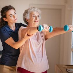 6 Ways To Manage Mobility Issues In Older Adults