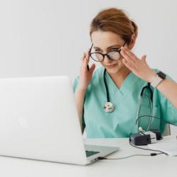 10 Reasons to Gain Your Healthcare Education Online